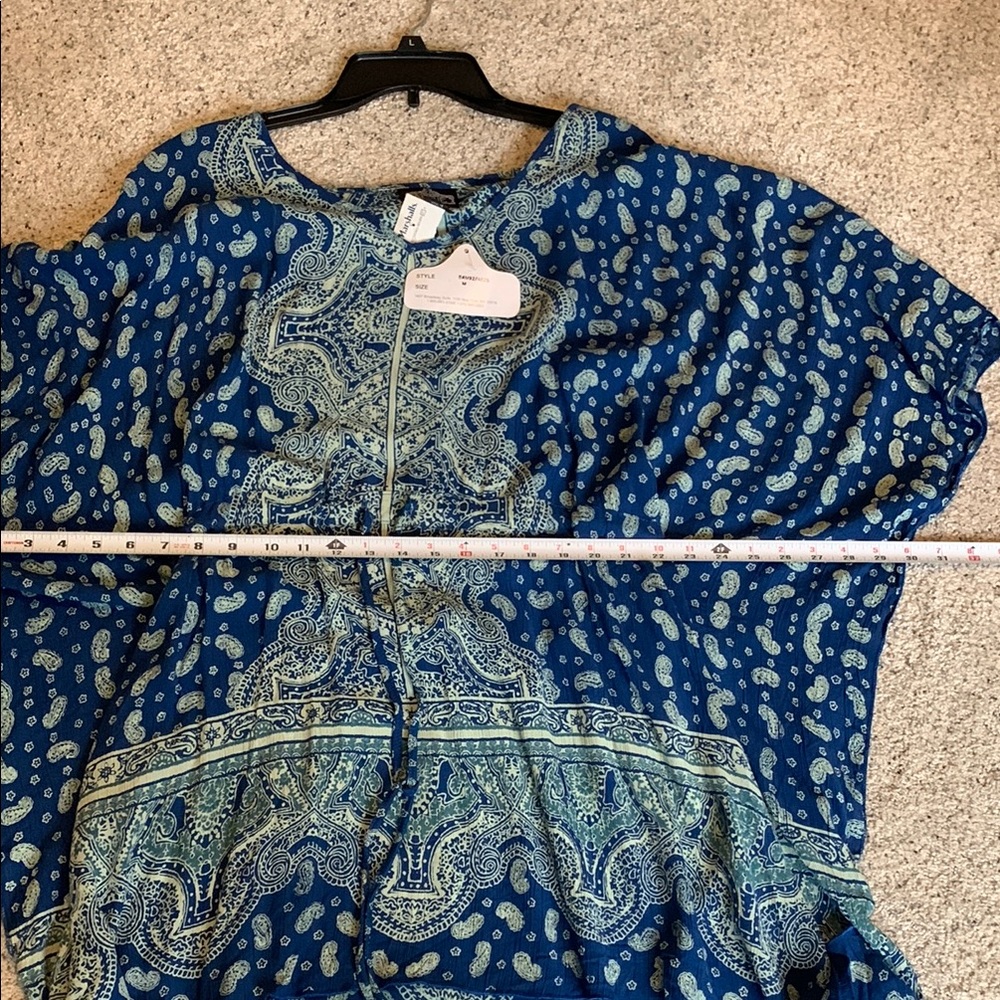 Angie Tan and Blue Boxy Tunic with Asymmetrical Hem - Picture 6 of 8